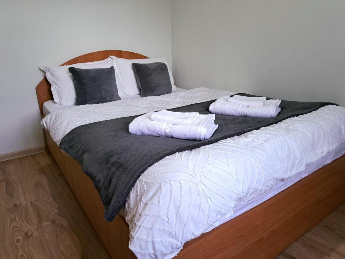 Aviliz Apartament Busteni Ngoại thất bức ảnh